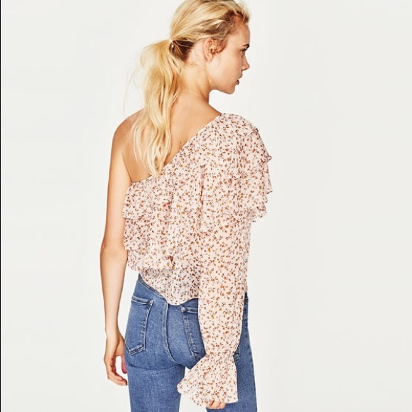 Zara Tops Zara One Shoulder Flounce Floral Top Poshmark